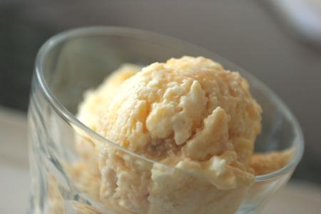 Nigella’s Lemon Meringue Ice Cream