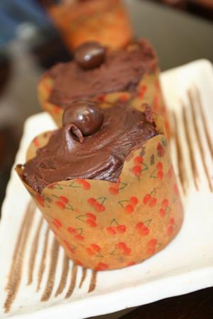 Cherry ripe cupcakes