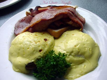 Wharfys at Mosman -Eggs Benedict