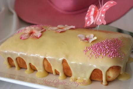 Sour cream pound cake