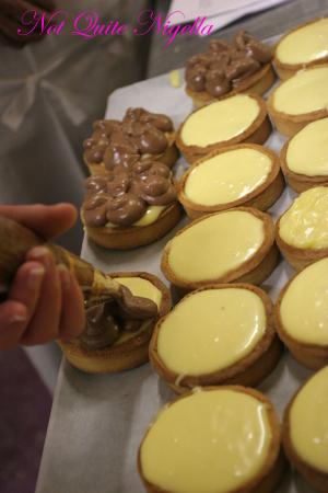 Adriano Zumbo Cooking classes squeezing mousse