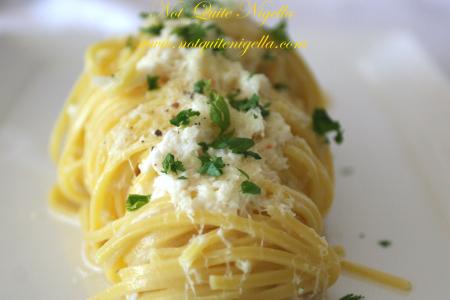 Crab with Saffron Linguine wallpaper