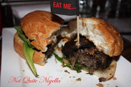a-bite_me_wagyu_inside