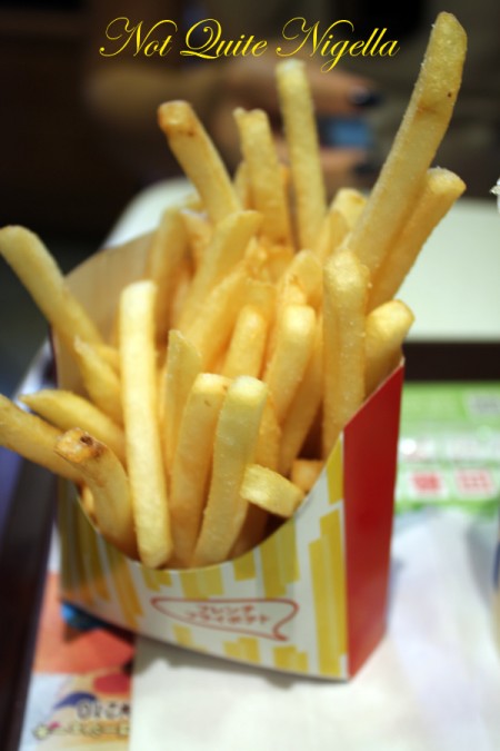 Lotteria Burger fries