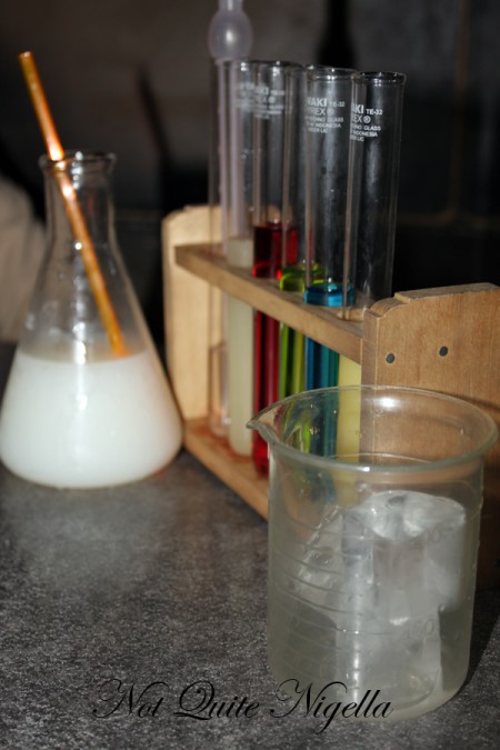 a-the_lockup_testtube The Lockup restaurant Shibuya testtube drink