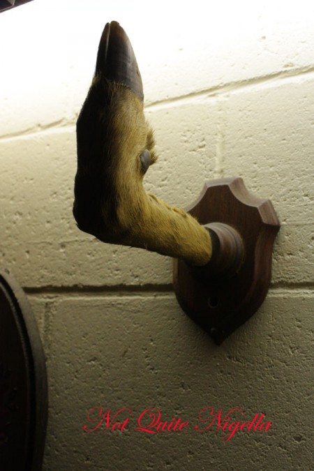 a-austrian_club_hook