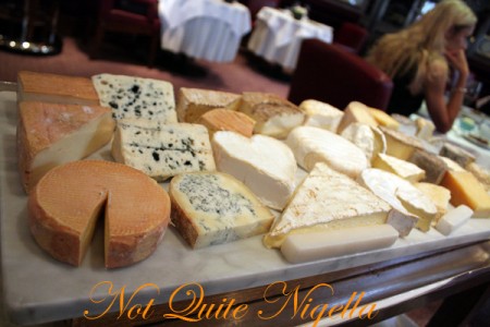 a-petrus_cheese_trolley2