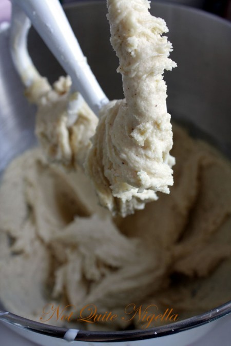 a-caramel_cake_icing