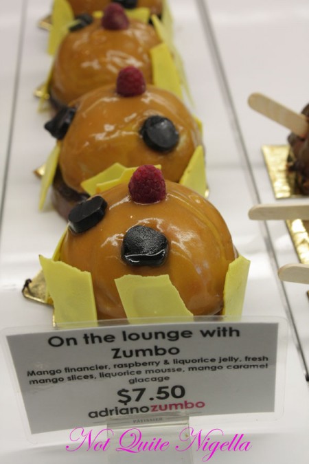 a-zumbo_on_the_lounge