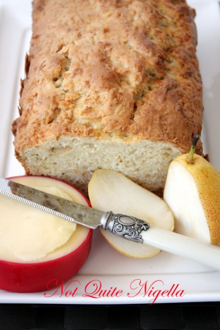 a-pear_cheddar_loaf3