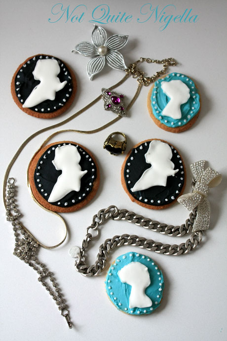 cameo cookies 2