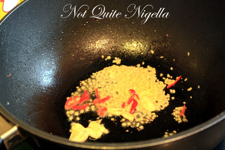 garlic frying garlic frying