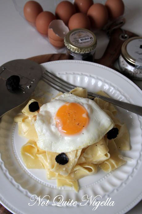 truffle egg pasta