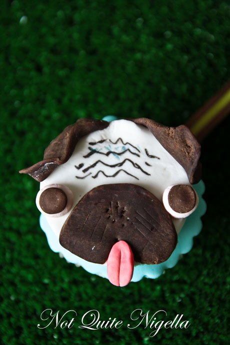 puppy dog pug french bulldog poodle cupcakes