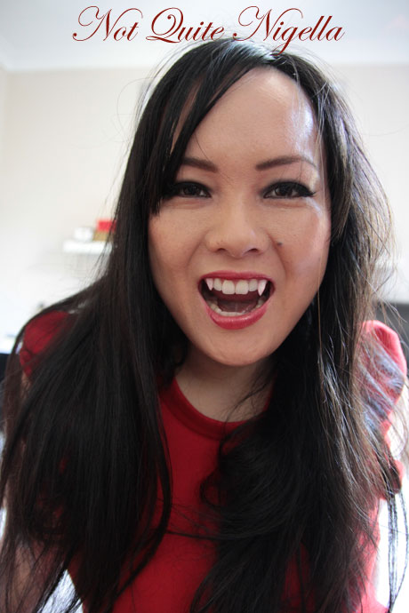 a-lorraine-vampire-teeth-1-