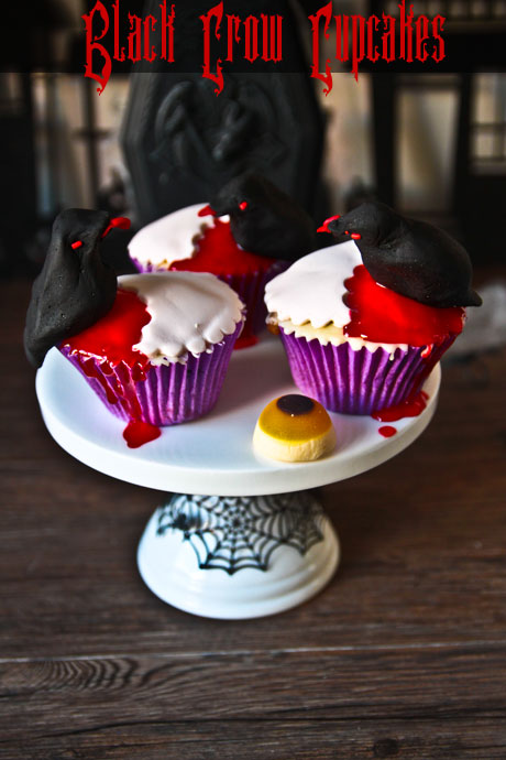 halloween crow cupcakes