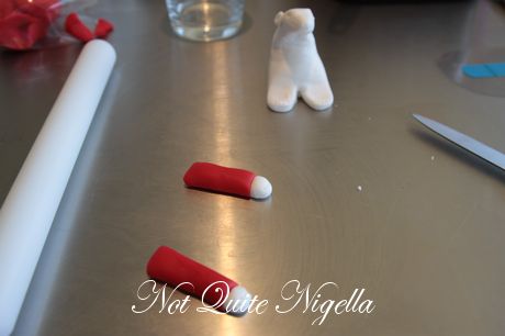 north pole christmas cake