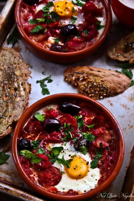 baked eggs chorizo