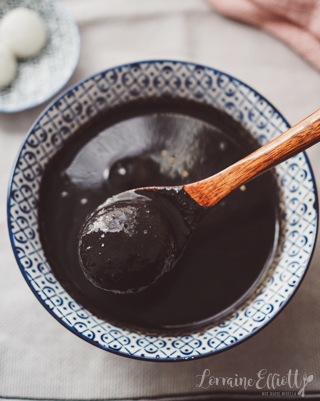 Black Sesame Soup With Mochi