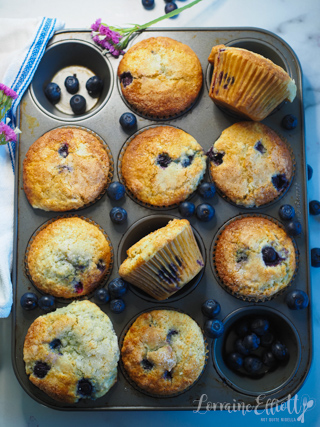 Blueberry Muffins Bakery Style