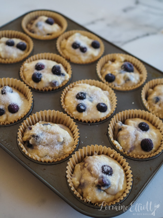 Blueberry Muffins Bakery Style