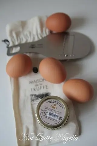 truffle egg pasta