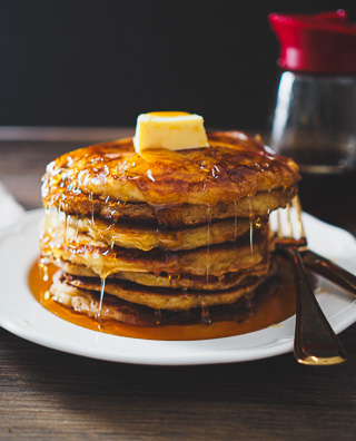 Light and Fluffy Classic Buttermilk Pancakes