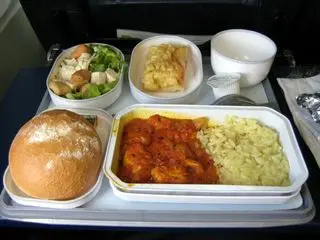 Carbon Debit's roving reportage on Airline food and lounges