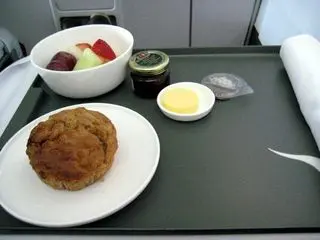 Carbon Debit's roving reportage on Airline food and lounges