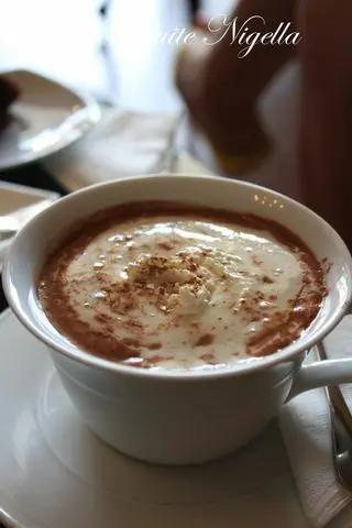 Carre Noir, Mosman