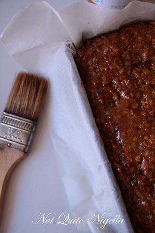 carrot cake muesli bars