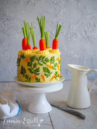 Carrot Cake, Ginger & Biscoff Spice Cake