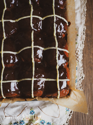 Chocolate Hot Cross Buns