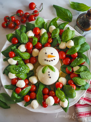 Christmas Salad Snowman Wreath
