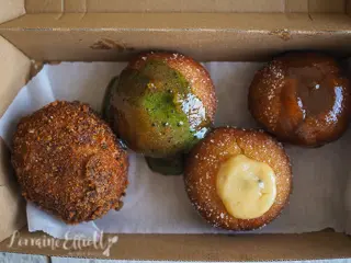 Comeco Foods Vegan Donuts & Sushi, Newtown