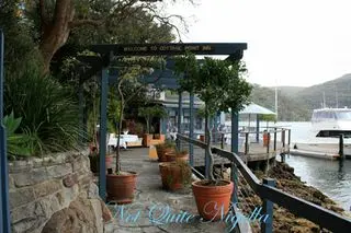 cottage point inn entrance