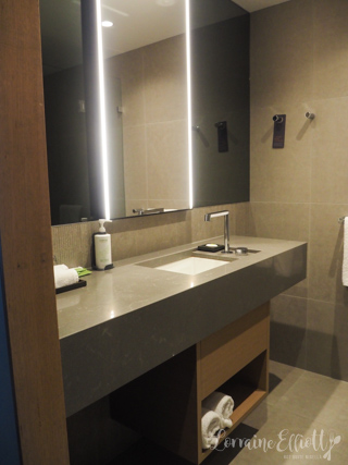 Courtyard Marriott Melbourne Flagstaff Gardens