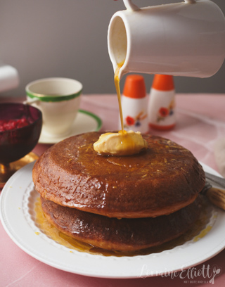 Fluffy Golden Diner Pancakes