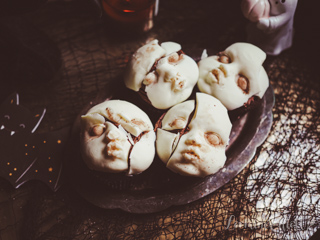Halloween Cupcakes Cracked Doll