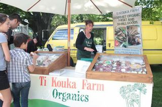 hawkes bay farmers market