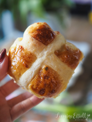 HotCross Buns Cheese