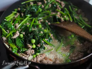 Italian Sausage, Spinach & Pea Spaghetti