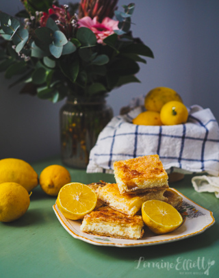 Lemon Cheesecake Bars