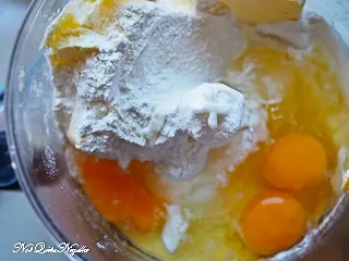 Lemon Cloud Cake