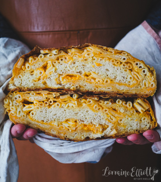 Macaroni Cheese Loaf Bread