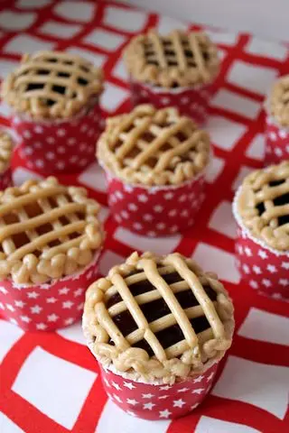 american pie cupcakes
