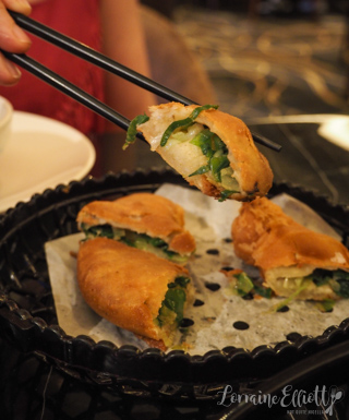 Miss Yue, Epping