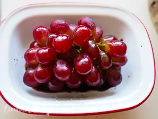 Pan Fried Feta With Balsamic Roasted Grapes