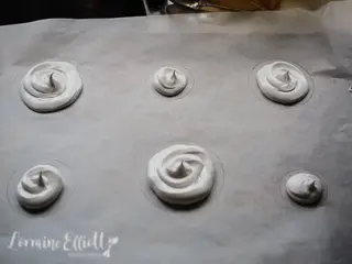Christmas Tree Pavlova