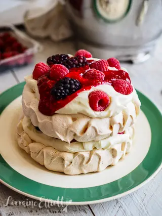 Christmas Tree Pavlova